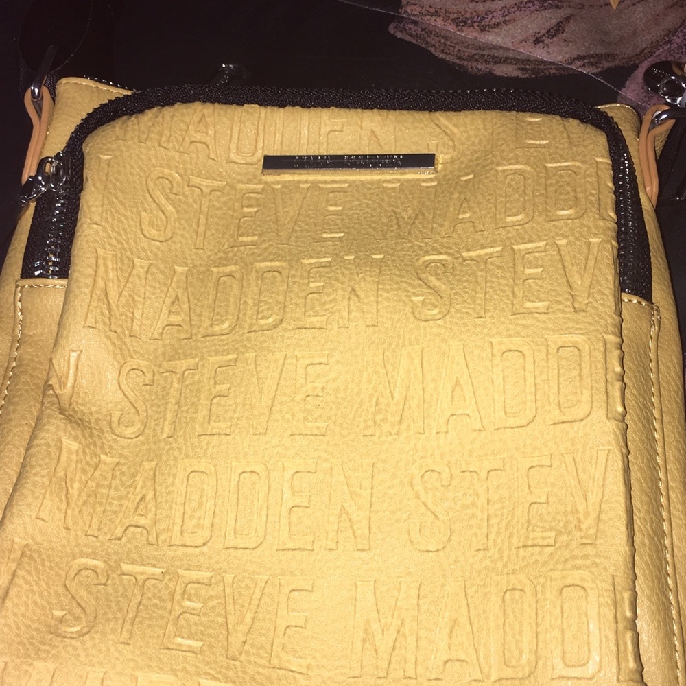 Steve Madden crossbody